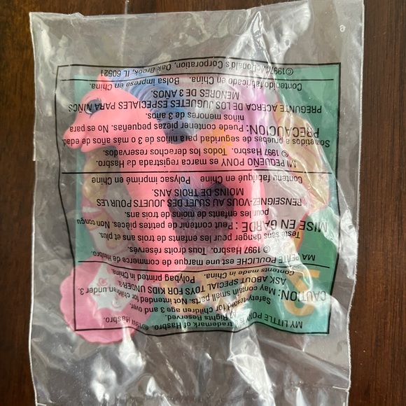 My Little Pony Sundance with Pink and Green Accents - Picture 2 of 3